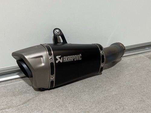 Silencieux akrapovic - 10,