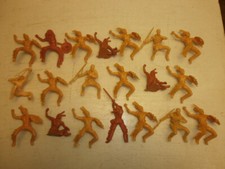 Lotto 20 vecchie figure in