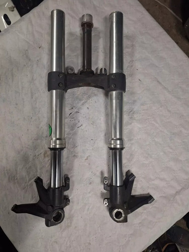 Fourche ducati 696 monster - fourche,