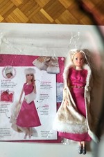Barbie Collezione Moda nel Mondo . Russia, ottime condizioni, include bambola