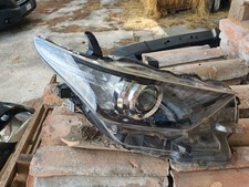 FARO ANTERIORE DESTRO PER TOYOTA Auris 2° Serie 81110-02K30 Gancetto Rotto 