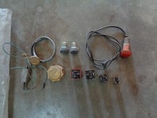 M6199 XX - STOCK RICAMBI USATI FORD ORION FUSIBILI FRECCE TAPPI