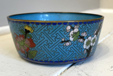 Insolita ciotola cloisonné