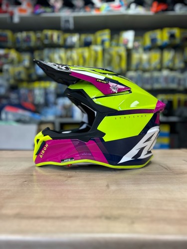 Nuovo casco airoh strycker - nuovo,