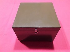 COFANETTO CON BUSSOLA VINTAGE PER NAVIGAZIONE.