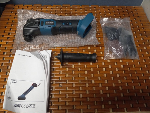 Nuovo mai usato utensile - mai,