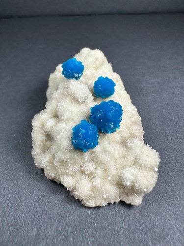Cavansite con stilbite - stilbite, su