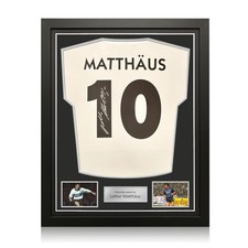 Maglia da trasferta dell'Inter autografata da Lothar Matthäus. Cornice superiore