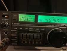 Icom IC-735 Ricetrasmettitore