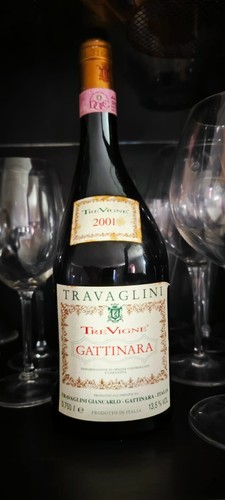 Vino rosso travaglini - vino,