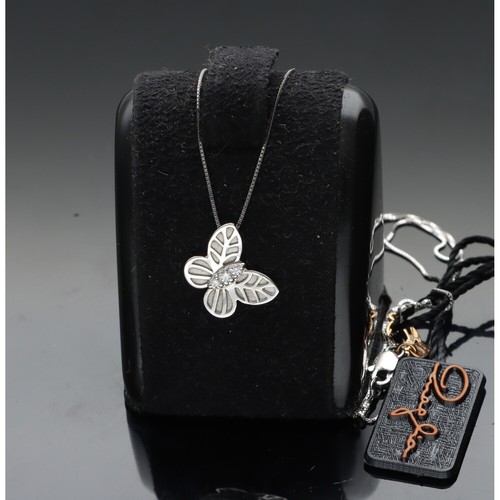 Collierino con farfalla - con,