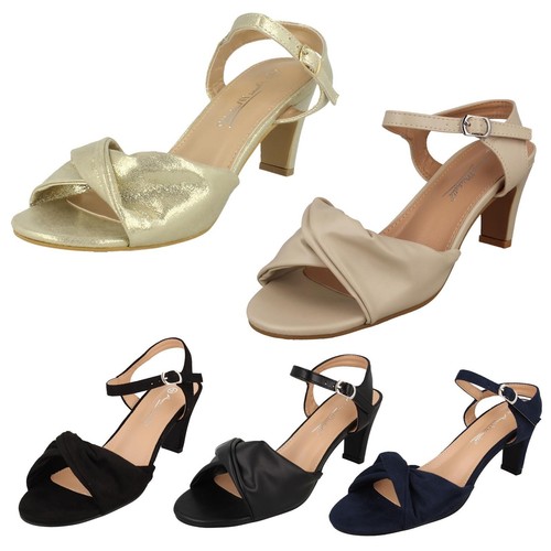 Sandali casual con tacco medio - con,