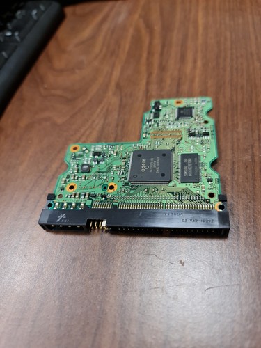 Maxtor pcb 123301 rev - pcb, d