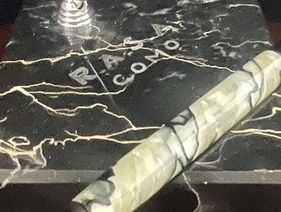 Penna stilografica aurea - penna,
