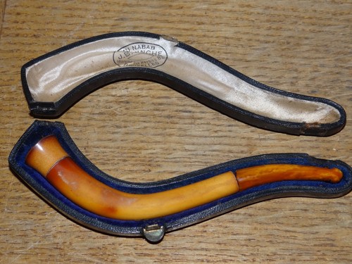 Belle pipe ancienne - belle, en