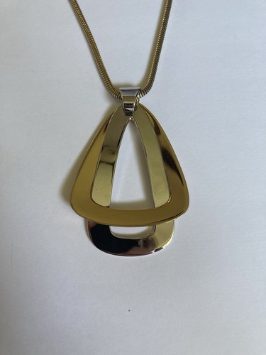 Collana con ciondolo