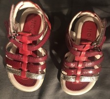 Hogan sandalo bimba rosso e bianco. Tg. 21. Pari al nuovo.