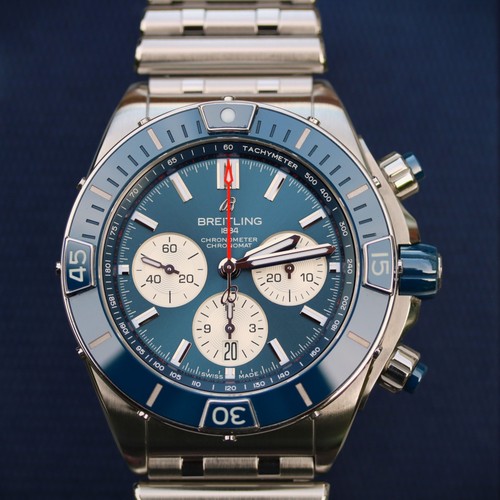 Breitling super chronomat b01 - breitling,