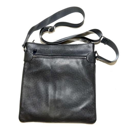 Louis vuitton taiga - louis, sasha
