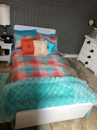 Barbie bambola legno - , letto