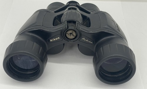 Nikon action binocolo - action,