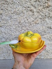 Salsiera in ceramica a forma