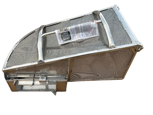 Escavatore raccogli foglie