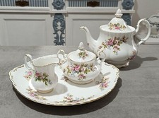 Set da tè Royal Albert Moss Rose 