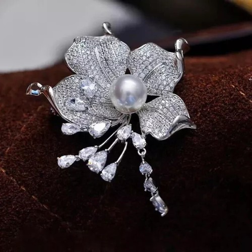 Spilla donna fiore taglio