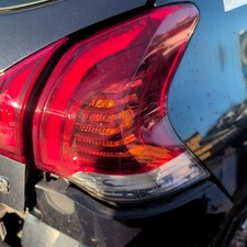 FARO POSTERIORE DESTRO ESTERNO