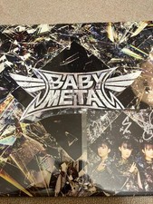Album autografato Babymetal