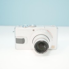 Panasonic LUMIX DMC-LX2
