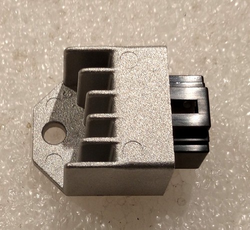 Regolatore tensione honda sfx - tensione,