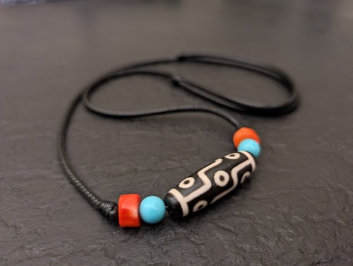 Collana con ciondolo - , perle