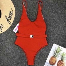 Costume da bagno rosso intero
