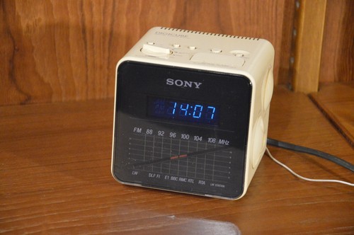Radio réveil digicube - radio,