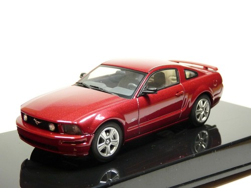 Autoart 52762 2005 ford - 1/43,