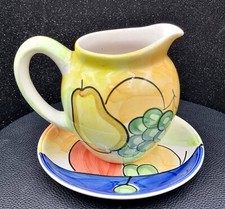 Brocche,caraffe piatto con