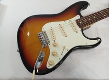 FENDER JAPAN STRATOCASTER