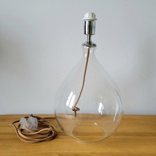 Lampada da tavolo in vetro