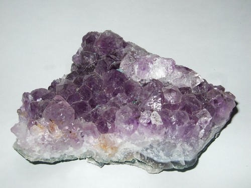 Minerali grezzi - -,