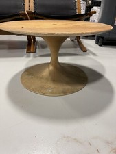 Early vintage knoll saarinen