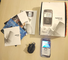 Nokia E71 - con cavo di
