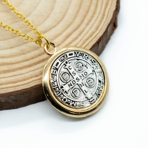 Collana con ciondolo - , medaglia