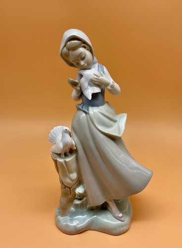 Lladro 4915 girl with - lladro,