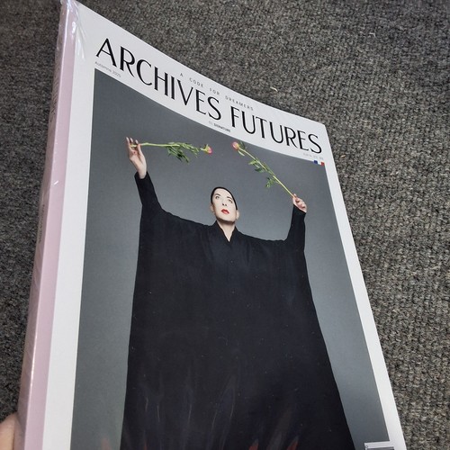 Marina abramovic sealed - marina,