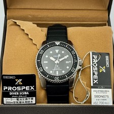 Orologio da uomo SEIKO PROSPEX SBDN075 Solar Diver's 200 m quadrante nero...
