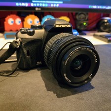 Olympus E-420 DSLR 10 MP +