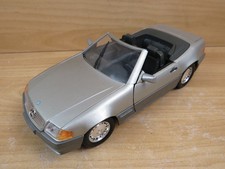 modellino di automobile MAISTO MERCEDES-BENZ 500 SL 1989 in scala 1/18 vintage