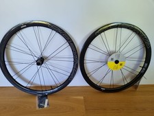 Set ruote in carbonio Corima Essentia 40 ghiaia/all road